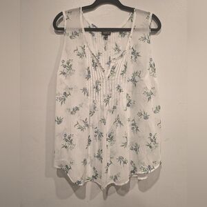 Torrid Blueberry Print Pintuck Tank Top 1X White Crinkle Cottagecore Blouse